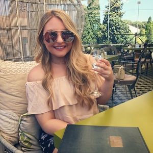 Meet your Posher, Stephanie